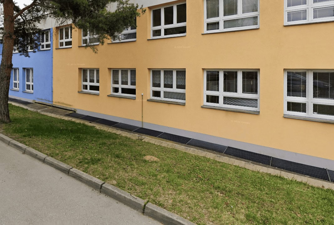 MŠ Rousínov – oprava anglických dvorků